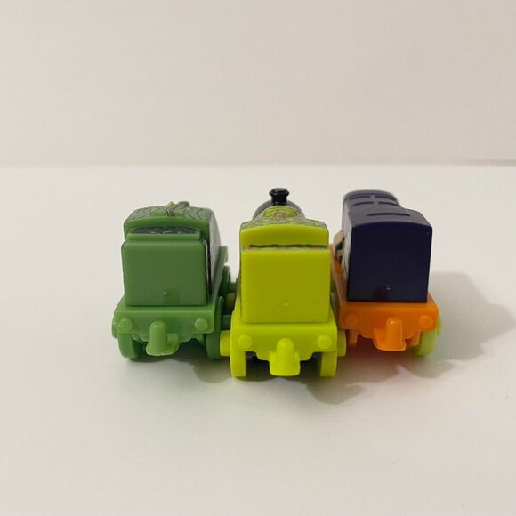 Lot of 9 Fisher Price Thomas and Friends Minis Train Engines - Picture 9 of 16